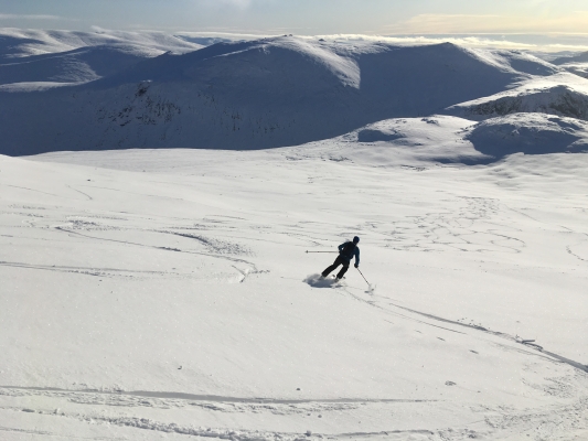 0 Excellent early season conditions #skitouring #winterclimbing #cairngorms