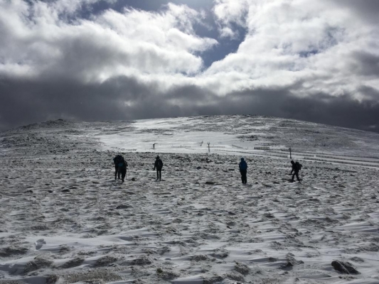 4 Spring in the air, but winter is still clinging on! #winterskills #wintermountaineering #hillwalking