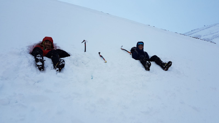 2 Amazing weather of late #winterskills #winterclimbing #wintermountaineering #cairngorms #scotland