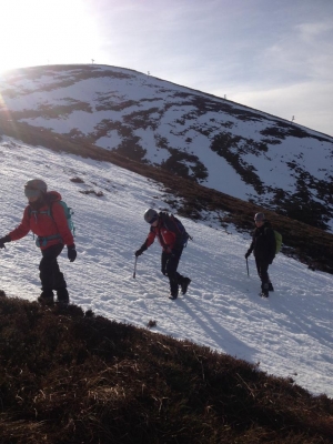 2 Warm conditions but a return to winter coming soon #winterskills #wintermountaineerng #winterclimbing #skitouring