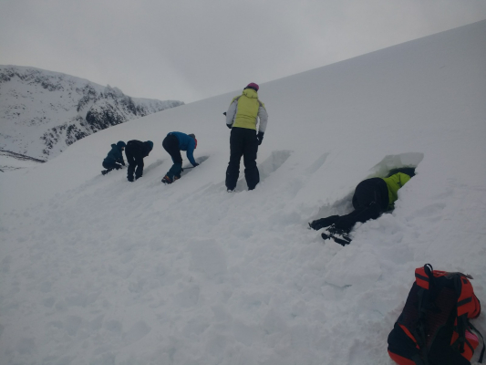 10 Great winter conditions continue #winterskills #wintermountaineering #skitouring #cairngorms #scotland