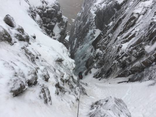 2 Mixed early January conditions #winter #mountaineering #climbing #cairngorms