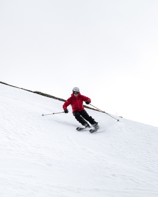 0 Lean conditions but still snow to go at, just. #winterskills #skitouring #winterclimbing