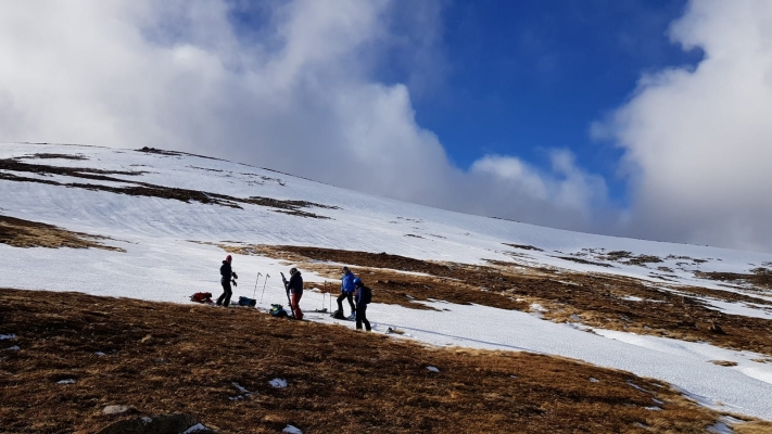 3 Winter draws to a close #winterskills #skitouring #scottishskitouring