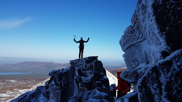 2 Turning very cold..... #winterskills #skitouring #winterclimbing #wintermountaineering