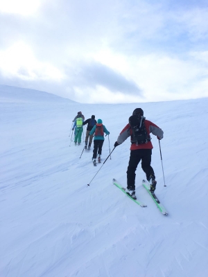 1 Winter draws to a close #winterskills #skitouring #scottishskitouring