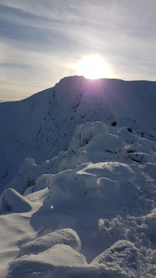 6 Blue Skies and Sunshine (winter skills & winter mountaineers)